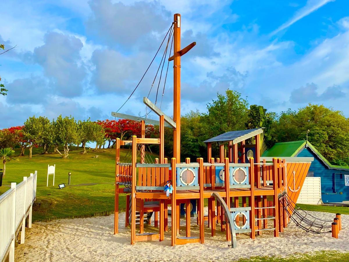 Studio Passion Camélia accès direct plage hôtel Pierre et Vacances 3 étoiles Sainte-Luce Extérieur photo